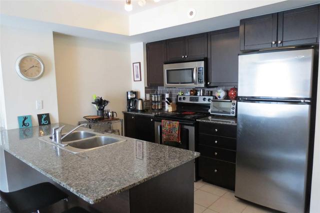Th135 - 5 Elsie Lane, Condo with 2 bedrooms, 2 bathrooms and 1 parking in Toronto ON | Image 1