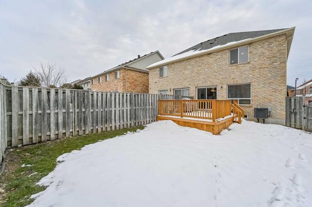7114 Magistrate Terr, House semidetached with 3 bedrooms, 4 bathrooms and 4 parking in Mississauga ON | Image 33