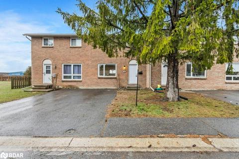 15 - 140 Rosemund Crescent, House attached with 3 bedrooms, 1 bathrooms and 1 parking in Kingston ON | Card Image