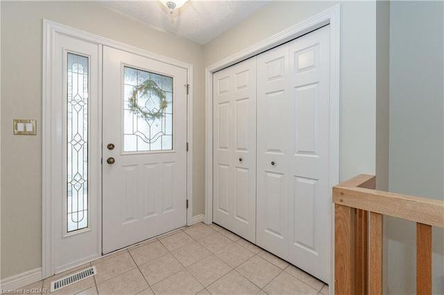 61 Parkside Drive, House detached with 3 bedrooms, 2 bathrooms and 4 parking in Guelph ON | Image 19