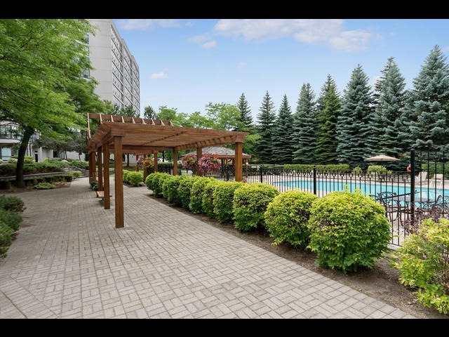 1001 - 10 Laurelcrest St, Condo with 2 bedrooms, 2 bathrooms and 2 parking in Brampton ON | Image 19