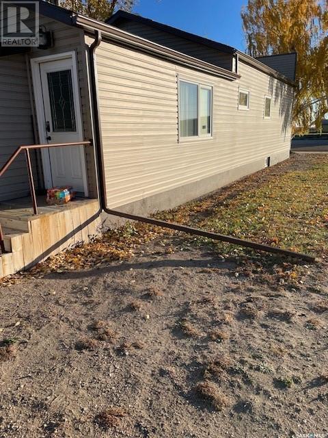 105 2nd Avenue W, House detached with 2 bedrooms, 1 bathrooms and null parking in Nokomis SK | Image 17