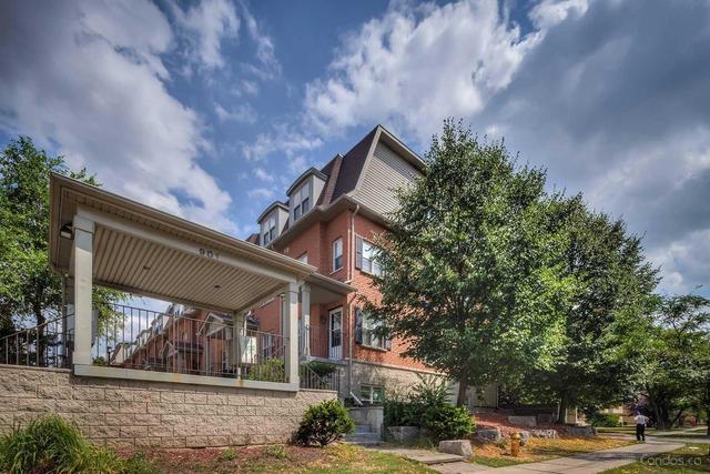 12 - 901 Kennedy Rd, Townhouse with 2 bedrooms, 2 bathrooms and 1 parking in Toronto ON | Image 1