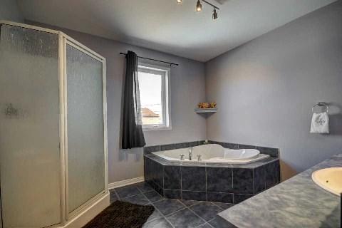 573 Chrysanthemes, House detached with 4 bedrooms, 3 bathrooms and 6 parking in Saint-Eustache QC | Image 10