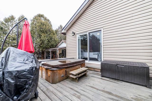 503 Perry St, House detached with 2 bedrooms, 3 bathrooms and 8 parking in Whitby ON | Image 14