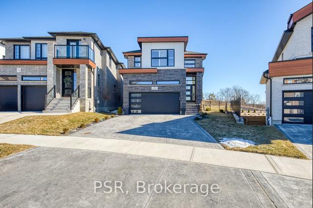 70 Ridgemount St, House detached with 4 bedrooms, 4 bathrooms and 4 parking in Kitchener ON | Image 1