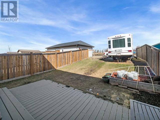 1538 Mcalpine Street, House semidetached with 3 bedrooms, 2 bathrooms and 3 parking in Carstairs AB | Image 26