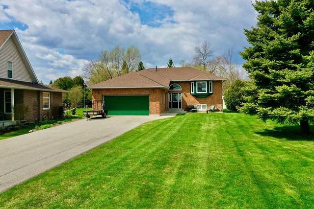1292 Maple Rd, House detached with 3 bedrooms, 2 bathrooms and 8 parking in Innisfil ON | Image 1