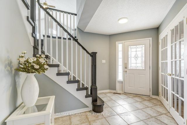 41 Strathroy Cres, House detached with 3 bedrooms, 4 bathrooms and 6 parking in Hamilton ON | Image 29