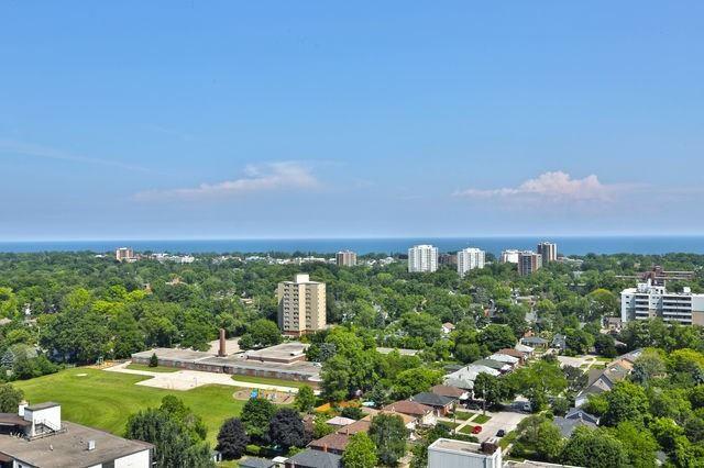 1707 - 55 Speers Rd, Condo with 1 bedrooms, 1 bathrooms and 1 parking in Oakville ON | Image 5