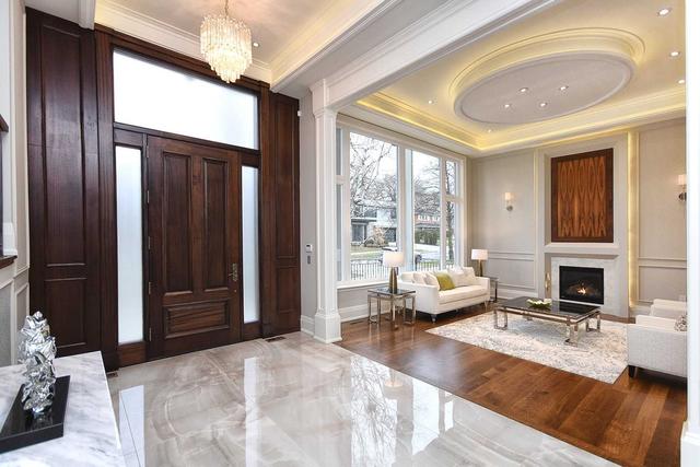 27 George Henry Blvd, House detached with 5 bedrooms, 8 bathrooms and 7 parking in Toronto ON | Image 12