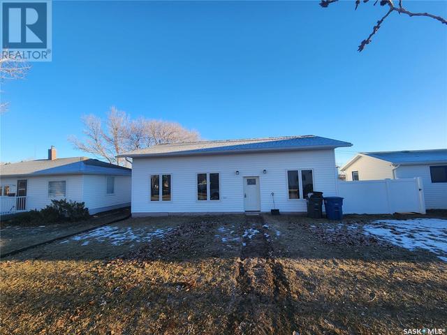 214 Main Street, House detached with 0 bedrooms, 1 bathrooms and null parking in Rouleau SK | Image 1