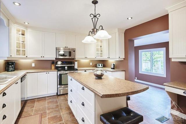 3371 Trim Road, House detached with 5 bedrooms, 4 bathrooms and 10 parking in Ottawa ON | Image 7