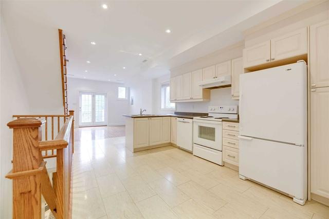 upper - 76 Oxford St, House semidetached with 2 bedrooms, 1 bathrooms and 0 parking in Toronto ON | Image 15