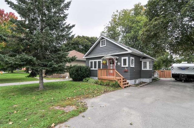 93 Russell St W, House detached with 1 bedrooms, 1 bathrooms and 3 parking in Kawartha Lakes ON | Image 12