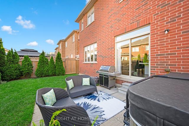 104 Mcknight Ave, House detached with 4 bedrooms, 5 bathrooms and 4 parking in Hamilton ON | Image 26