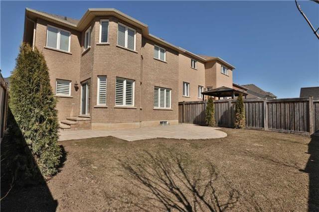 204 Cathcart Cres, House detached with 4 bedrooms, 3 bathrooms and 2 parking in Milton ON | Image 19