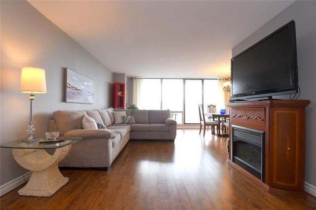 1610 - 2055 Upper Middle Road, Condo with 2 bedrooms, 1 bathrooms and 1 parking in Burlington ON | Image 7