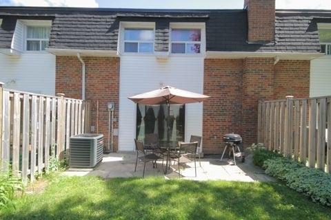 20 Trailridge Cres, Townhouse with 3 bedrooms, 2 bathrooms and 1 parking in Toronto ON | Image 14