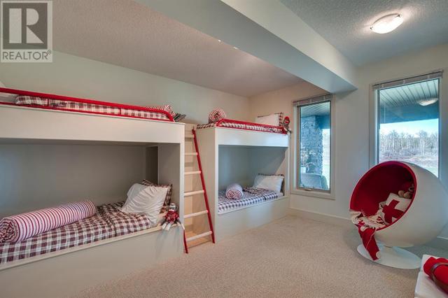 Very handy and practical bunk room | Image 34