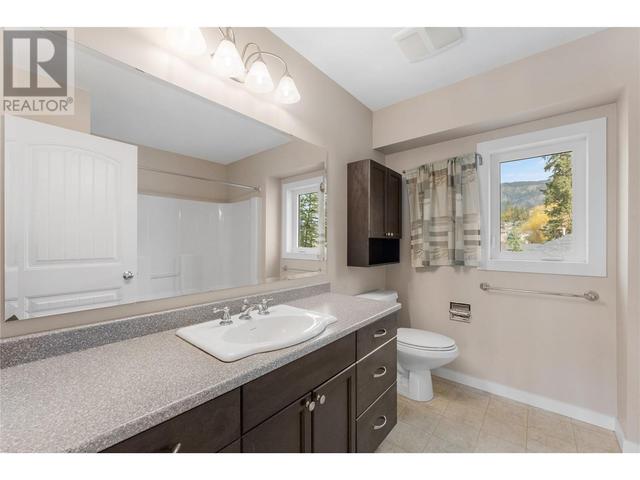 2488 Reece Road, House detached with 5 bedrooms, 4 bathrooms and 8 parking in West Kelowna BC | Image 27