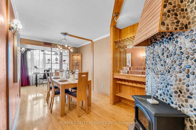 109 - 1001 Cedarglen Gate, Condo with 2 bedrooms, 2 bathrooms and 1 parking in Mississauga ON | Image 3
