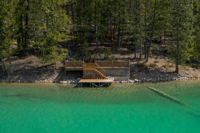 6639 Rosen Lake Rd, House detached with 3 bedrooms, 1 bathrooms and null parking in East Kootenay B BC | Image 2