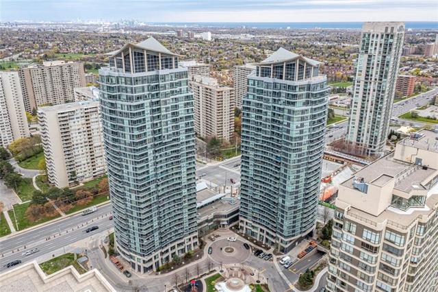 2208 - 33 Elm Drive W, Condo with 2 bedrooms, 1 bathrooms and null parking in Mississauga ON | Image 2