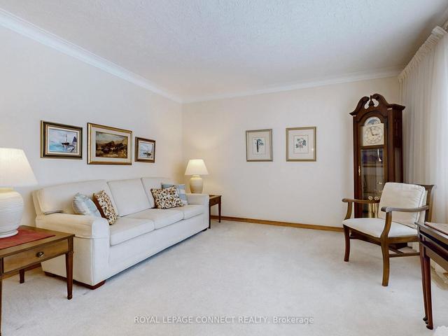 8 Boem Ave, House detached with 3 bedrooms, 1 bathrooms and 3 parking in Toronto ON | Image 23