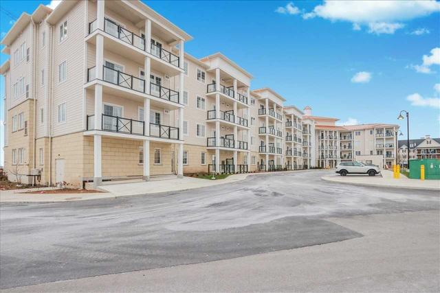 324 - 50 Lakebreeze Dr, Condo with 1 bedrooms, 1 bathrooms and 1 parking in Clarington ON | Image 6