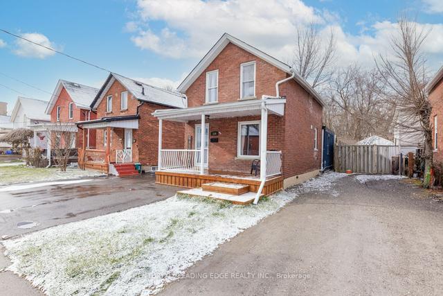 124 Stacey Ave, House detached with 3 bedrooms, 2 bathrooms and 3 parking in Oshawa ON | Image 12