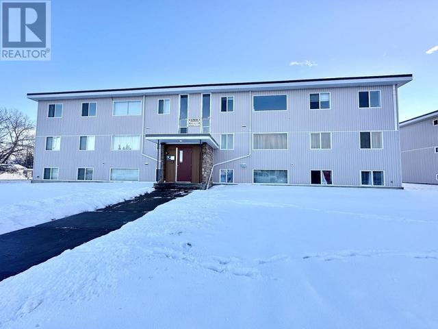 105 - 9807 104 Avenue, Condo with 2 bedrooms, 1 bathrooms and null parking in Fort St. John BC | Image 2