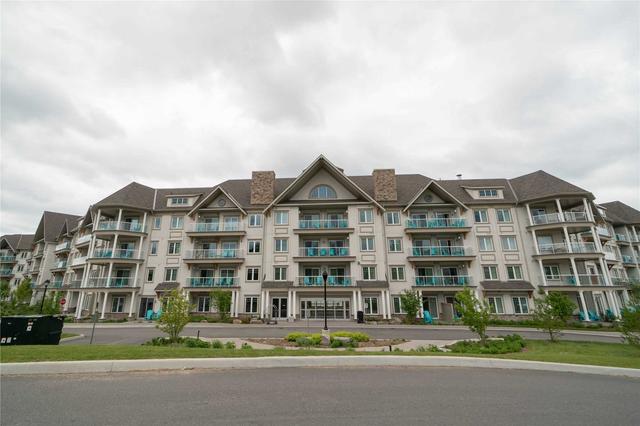 100 - 25 Pen Lake Point Rd, Condo with 2 bedrooms, 2 bathrooms and 1 parking in Huntsville ON | Image 1