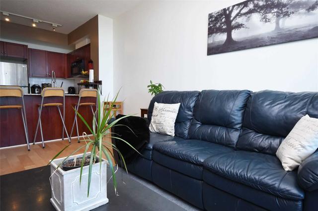 1004 - 1359 Rathburn Rd, Condo with 1 bedrooms, 1 bathrooms and 1 parking in Mississauga ON | Image 16