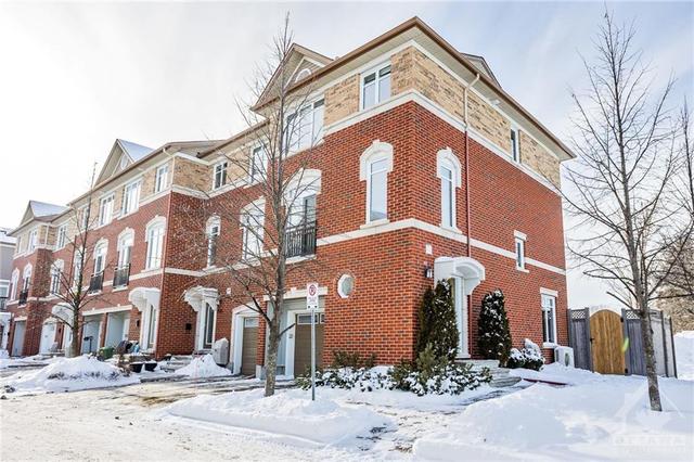 201 Accolade Private, Townhouse with 3 bedrooms, 3 bathrooms and 2 parking in Ottawa ON | Image 1