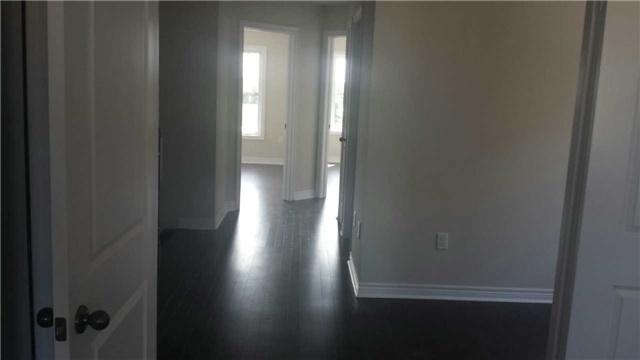 42 Fann Dr S, House attached with 3 bedrooms, 3 bathrooms and 1 parking in Brampton ON | Image 2