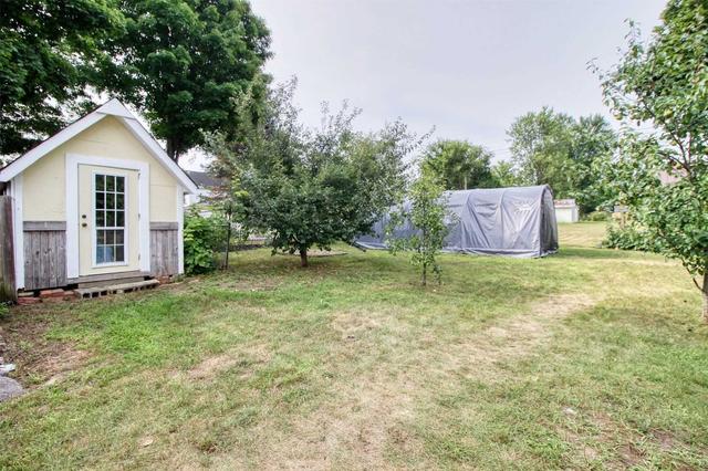 229 Elm St W, House detached with 3 bedrooms, 2 bathrooms and 4 parking in Chatham Kent ON | Image 16