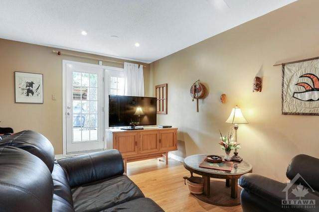 1285 Anoka Street, House detached with 4 bedrooms, 2 bathrooms and 3 parking in Ottawa ON | Image 14