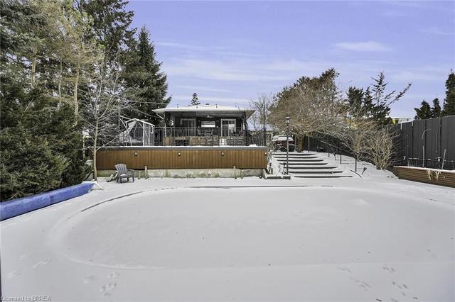 205 Paris Road, House detached with 4 bedrooms, 2 bathrooms and 5 parking in Brantford ON | Image 41