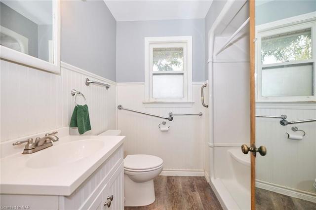 5669 Belmont St, House detached with 3 bedrooms, 2 bathrooms and 5 parking in Niagara Falls ON | Image 11