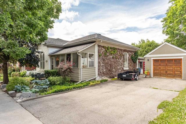 145 Suffolk St W, House detached with 2 bedrooms, 1 bathrooms and 5 parking in Guelph ON | Image 12