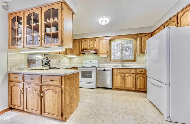 71 Downey Rd, House detached with 3 bedrooms, 3 bathrooms and 6 parking in Guelph ON | Image 2