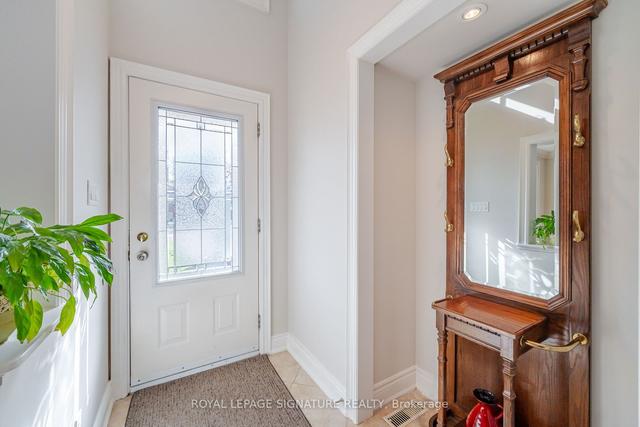 2521 Glamworth Cres, House semidetached with 3 bedrooms, 3 bathrooms and 5 parking in Mississauga ON | Image 36