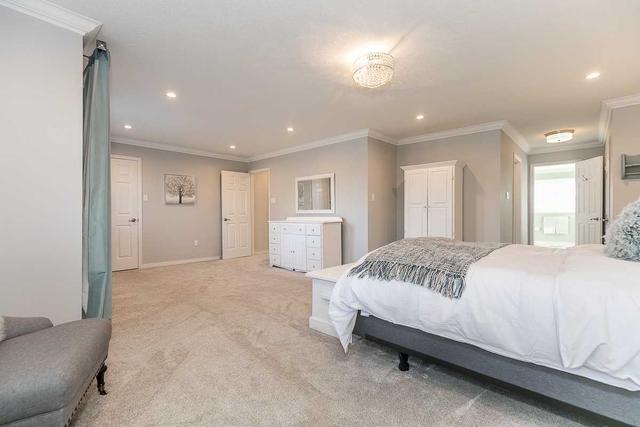294 Binns Ave, House detached with 4 bedrooms, 3 bathrooms and 6 parking in Newmarket ON | Image 20