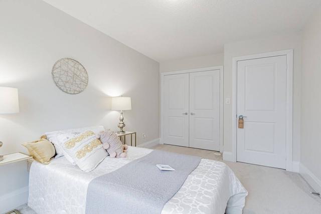 th2 - 5 Oakburn Cres, Townhouse with 3 bedrooms, 3 bathrooms and 2 parking in Toronto ON | Image 20