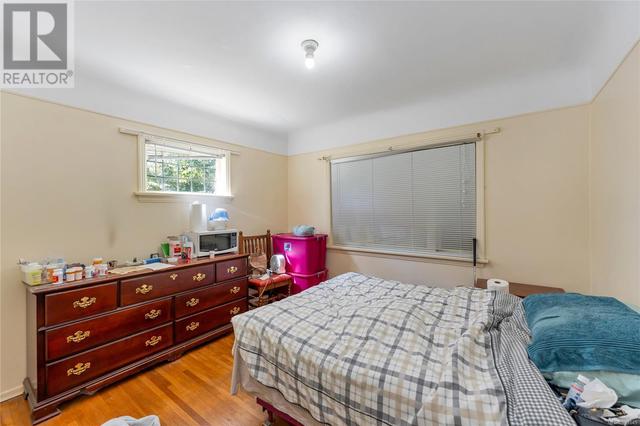753 Sayward Rd, House detached with 2 bedrooms, 1 bathrooms and 6 parking in Saanich BC | Image 18