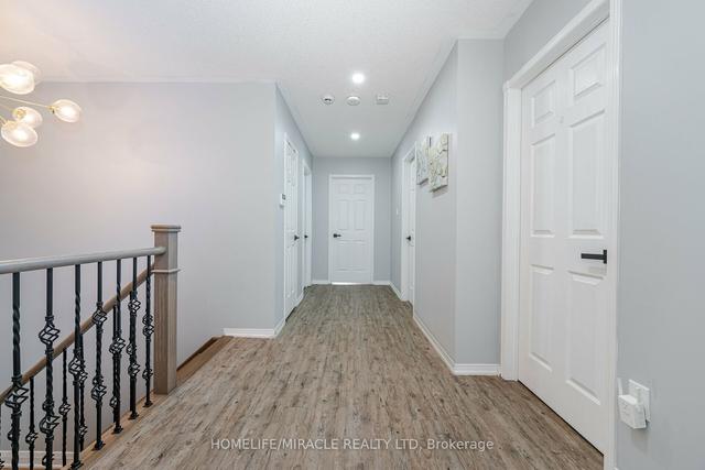 270 Vintage Gate, House detached with 4 bedrooms, 4 bathrooms and 6 parking in Brampton ON | Image 16