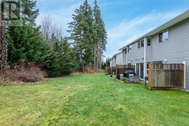 2 - 2882 Piercy Ave, House attached with 3 bedrooms, 2 bathrooms and 1 parking in Courtenay BC | Image 33