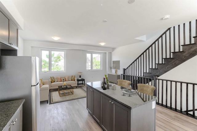 70 Kaitting Tr, Townhouse with 4 bedrooms, 4 bathrooms and 2 parking in Oakville ON | Image 13