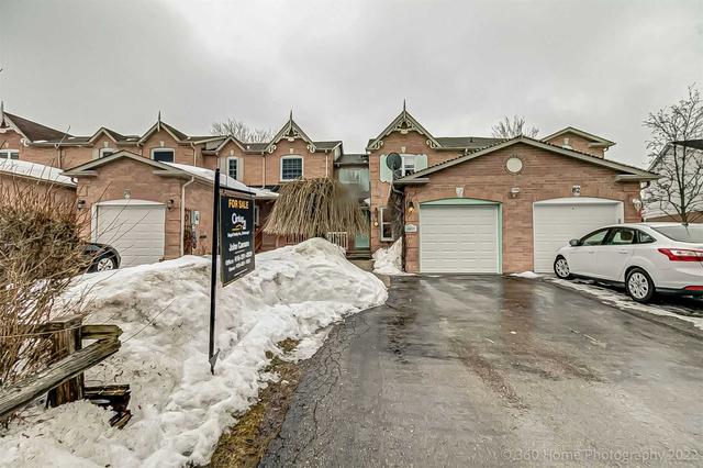 80 Hillhurst Cres, House attached with 3 bedrooms, 3 bathrooms and 4 parking in Clarington ON | Image 1